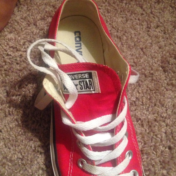 Converse - Picture 2 of 4