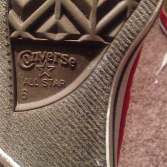 Converse - Picture 3 of 4