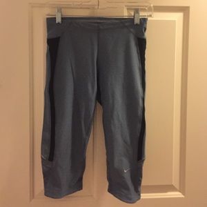 🔺Nike🔻knee length running leggings S