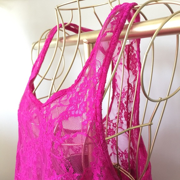 💖 Pink Lace Top 💖 - Picture 3 of 4