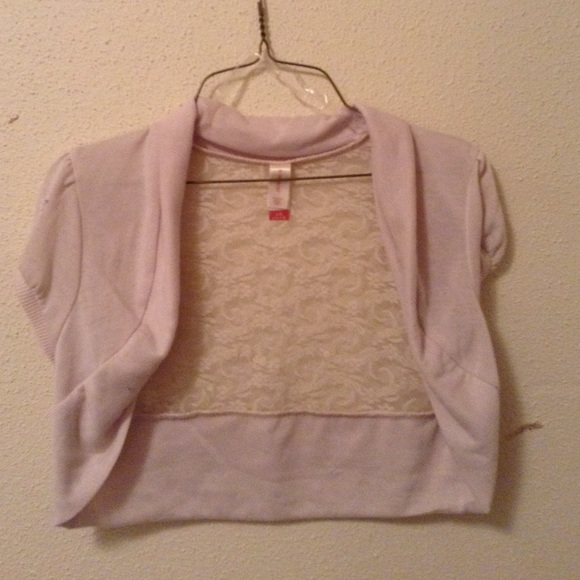 Beige/tan lacy short sleeved cardigan