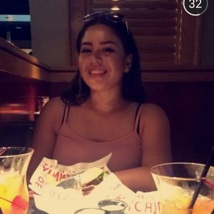 Meet your Posher, Crystal