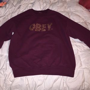 Maroon 'Obey' crew neck