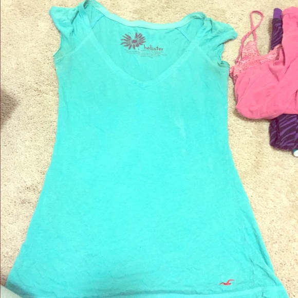 Hollister shirt !