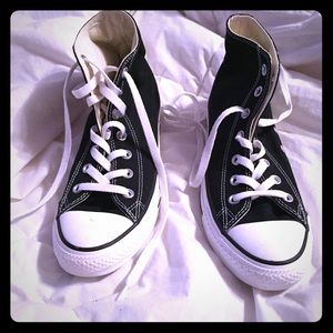Black & White Converse