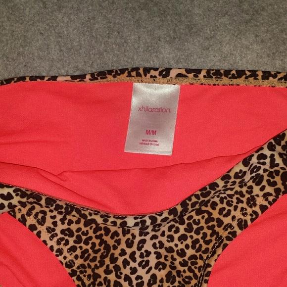 ?? leopard print ruffle bikini - Picture 2 of 3