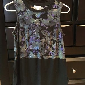 Silence and noise tank