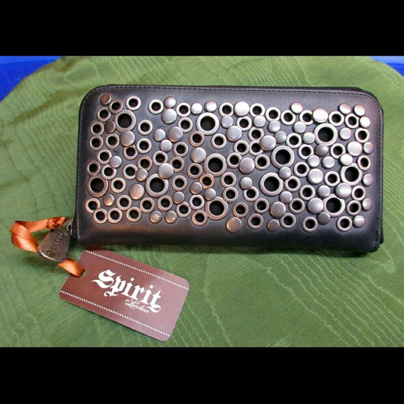 Spirit by Lucchese Margy Grommet Clutch Wallet