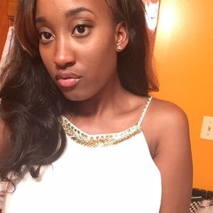 Meet your Posher, Iana