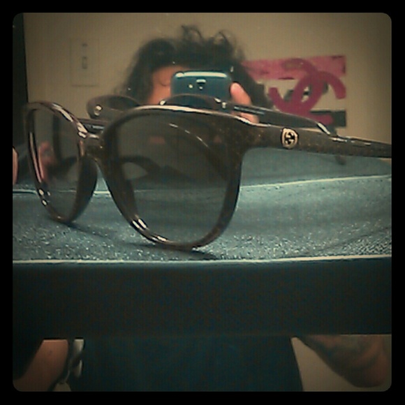 gucci upside down sunglasses