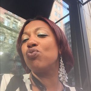 Meet your Posher, Briana