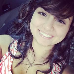 Meet your Posher, Desirea