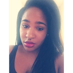 Meet your Posher, Karina
