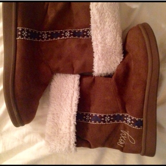 HOLD 🚫NWOT Roxy Winter Boots