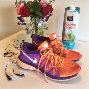 Nike Size 8.5 Flyknit Lunar 2 Running Shoes