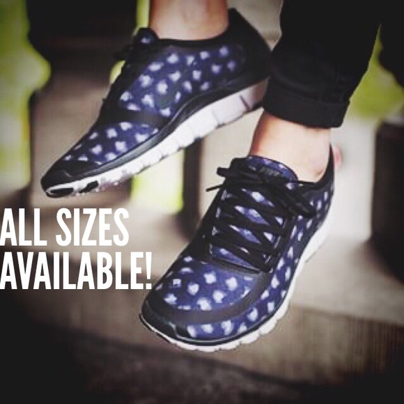 Nike Shoes - BRAND NEW NIKE FREE TRAINER