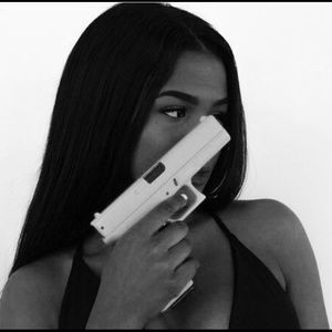 Meet your Posher, Alexus