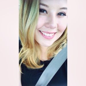 Meet your Posher, Monicha