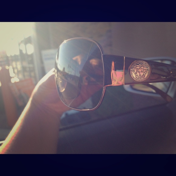 Versace sunglasses 🎉🎉🎉❤️