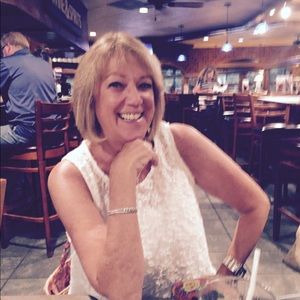 Meet your Posher, Linda