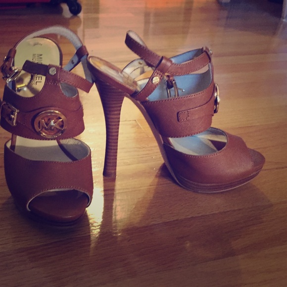 Michael Kors Pumps
