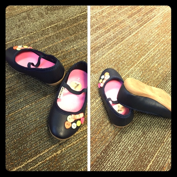 Girl flats