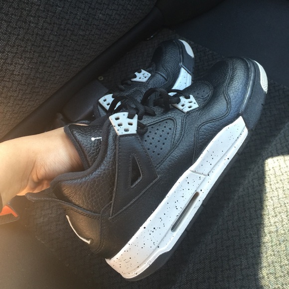 Retro Jordan Oreo 4s - Picture 1 of 3