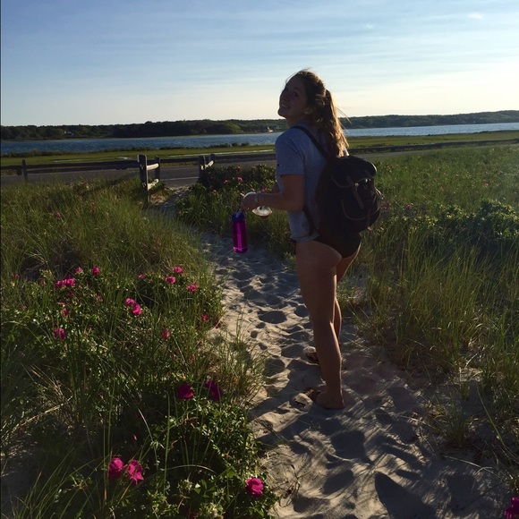 Meet your Posher, Shea