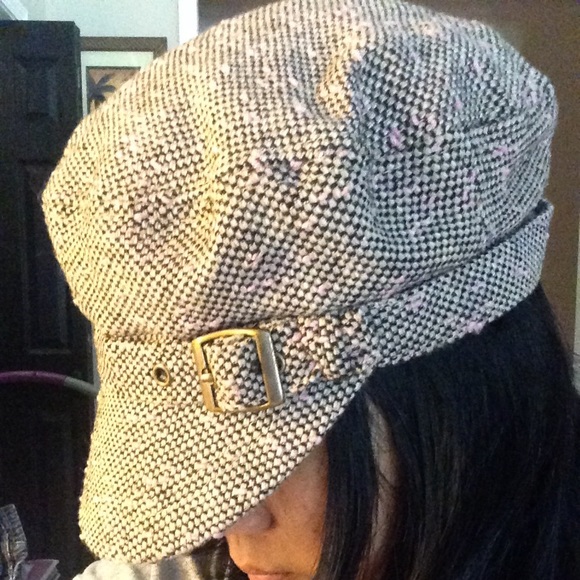 Hat - Picture 2 of 3