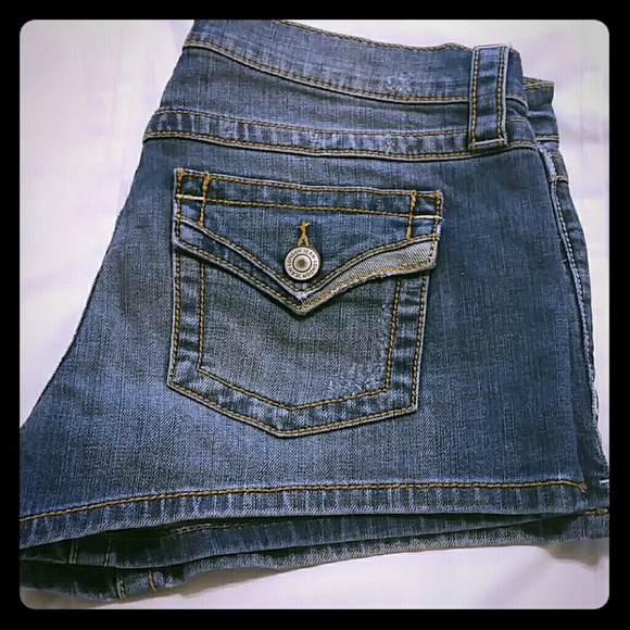 Victoria's Secrets Low 5 Flap Pocket Shorts