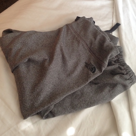 NWOT North Face sweats