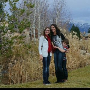 Meet your Posher, Crystal