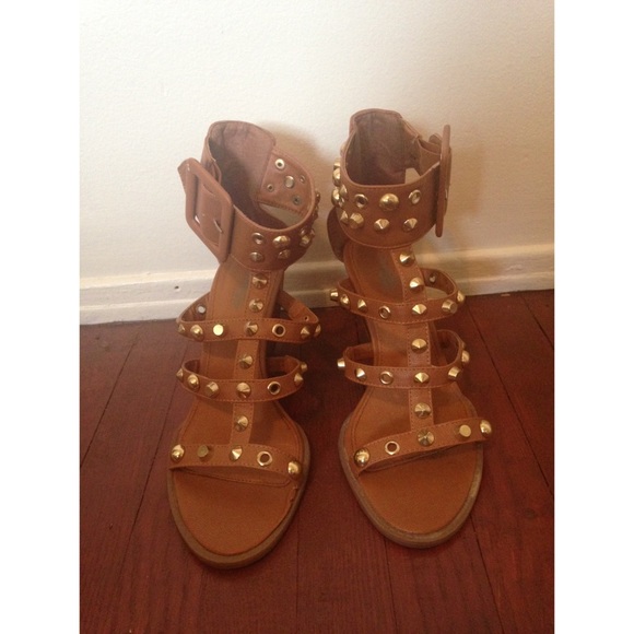 Studded gladiator wedges