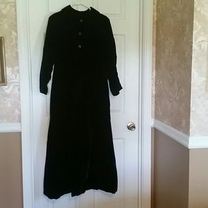 You deserve this! Beautiful vintage velvet jacket.