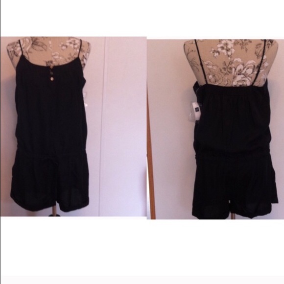 Black romper NWT