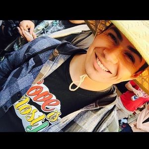 Meet your Posher, Marcos