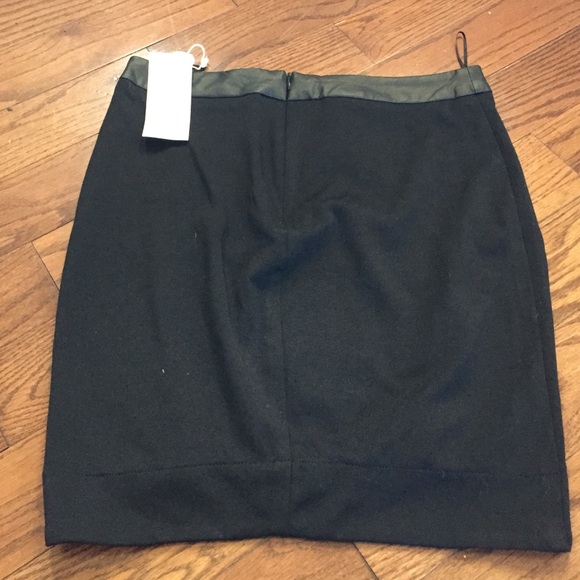 Lush skirt - Picture 2 of 3