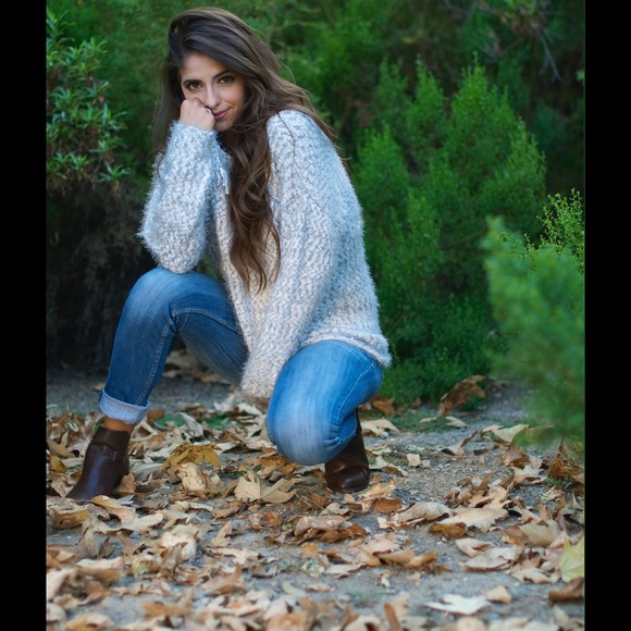 Soft Gray Fringe Sweater ๐ - Picture 2 of 5