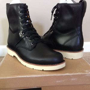 Timberland Men's Abington Black Boots