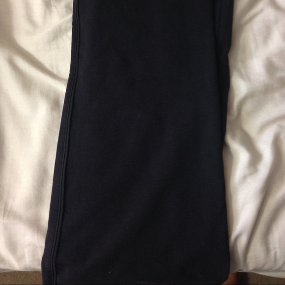 Nike loose bottom fit yoga leggings - Picture 2 of 4