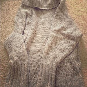 Beatiful tan fall/winter sweater