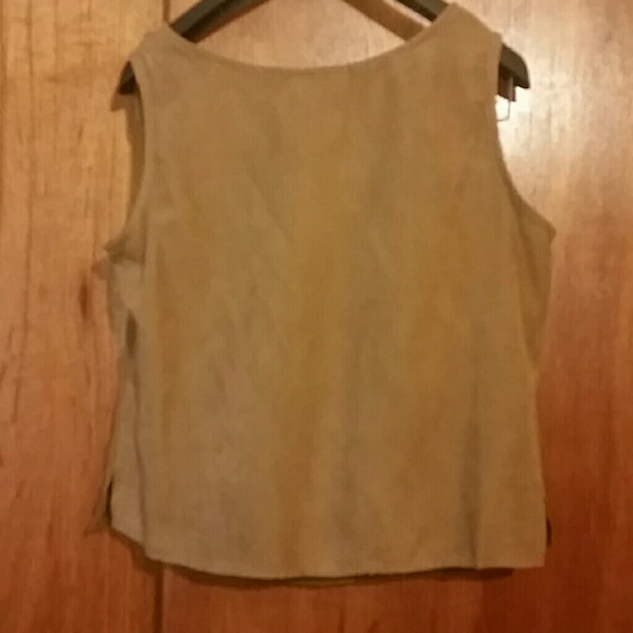 Beautiful Faux Suede TOP Size 14W - Picture 2 of 3