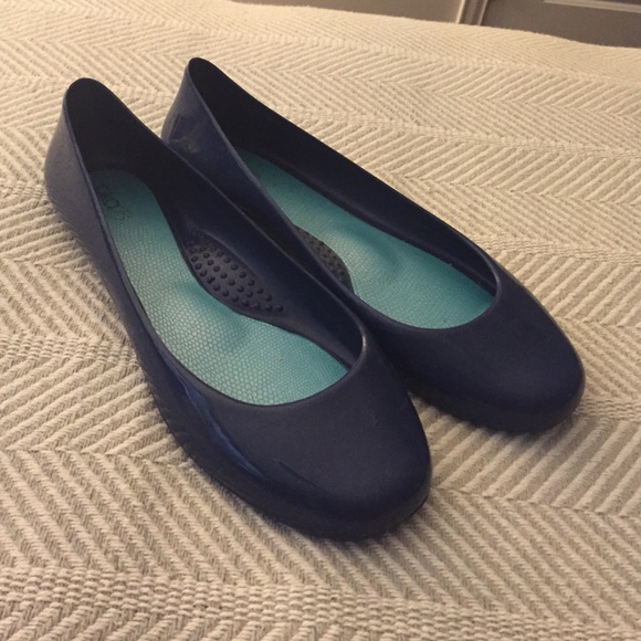 Oka-B flats