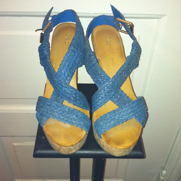 Teal strappy cork wedges. - Picture 2 of 4