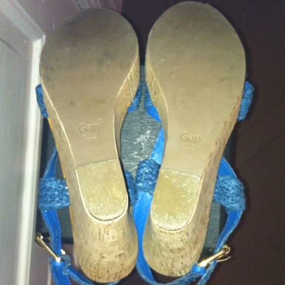 Teal strappy cork wedges. - Picture 4 of 4