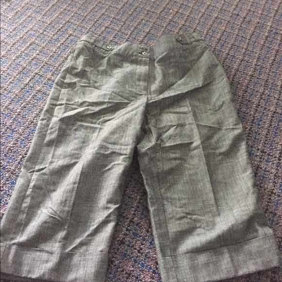 Dress capris