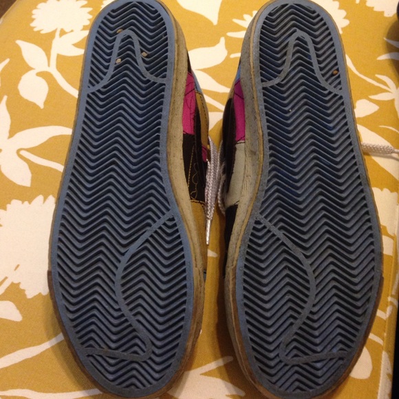 Multicolored blazer nikes! - Picture 3 of 4