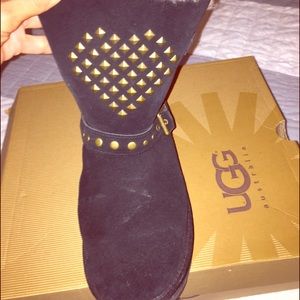 Authentic UGG Adrianna studded heart boots. Size 6