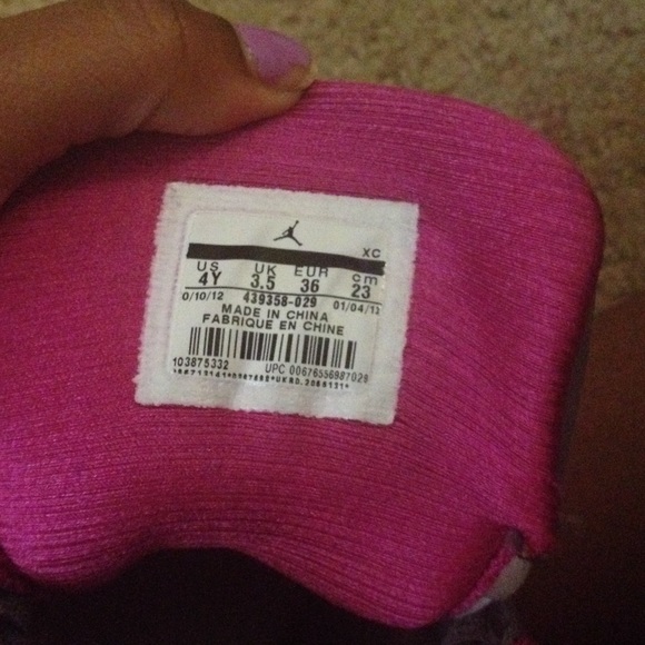 Jordan Retro 13s Gray & Fuscia Pink - Picture 3 of 3