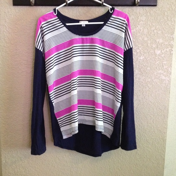 GAP High-Low Longsleeve